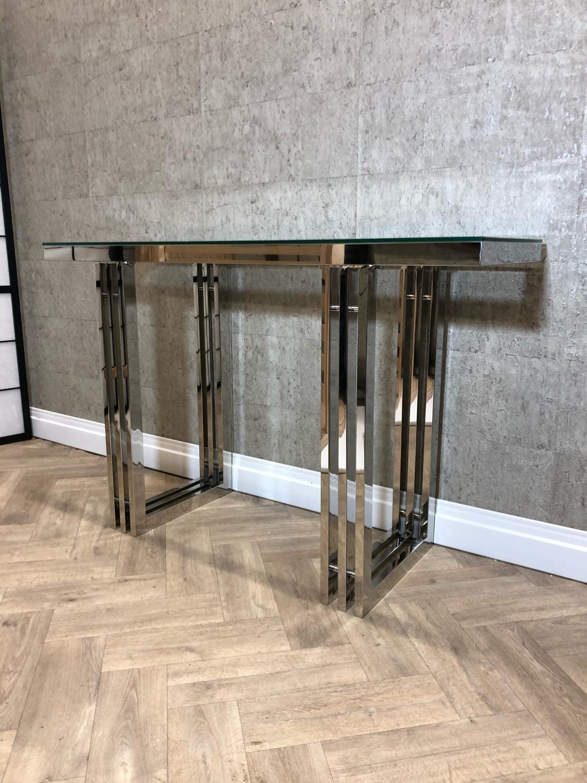 Native Home and Living Zurich Console Table