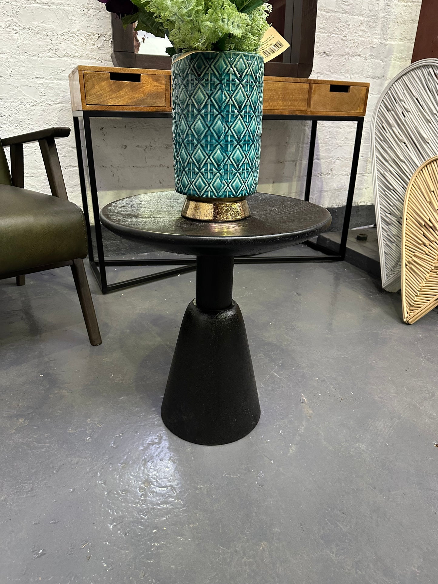 Agatha Sculptural Wooden End Table In Black