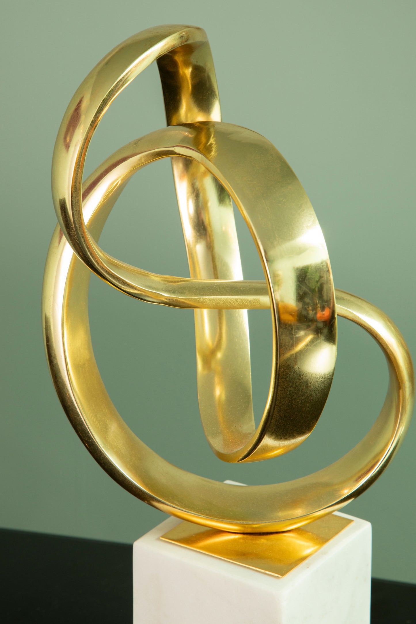 Mirano Gold Finish Knot Sculpture