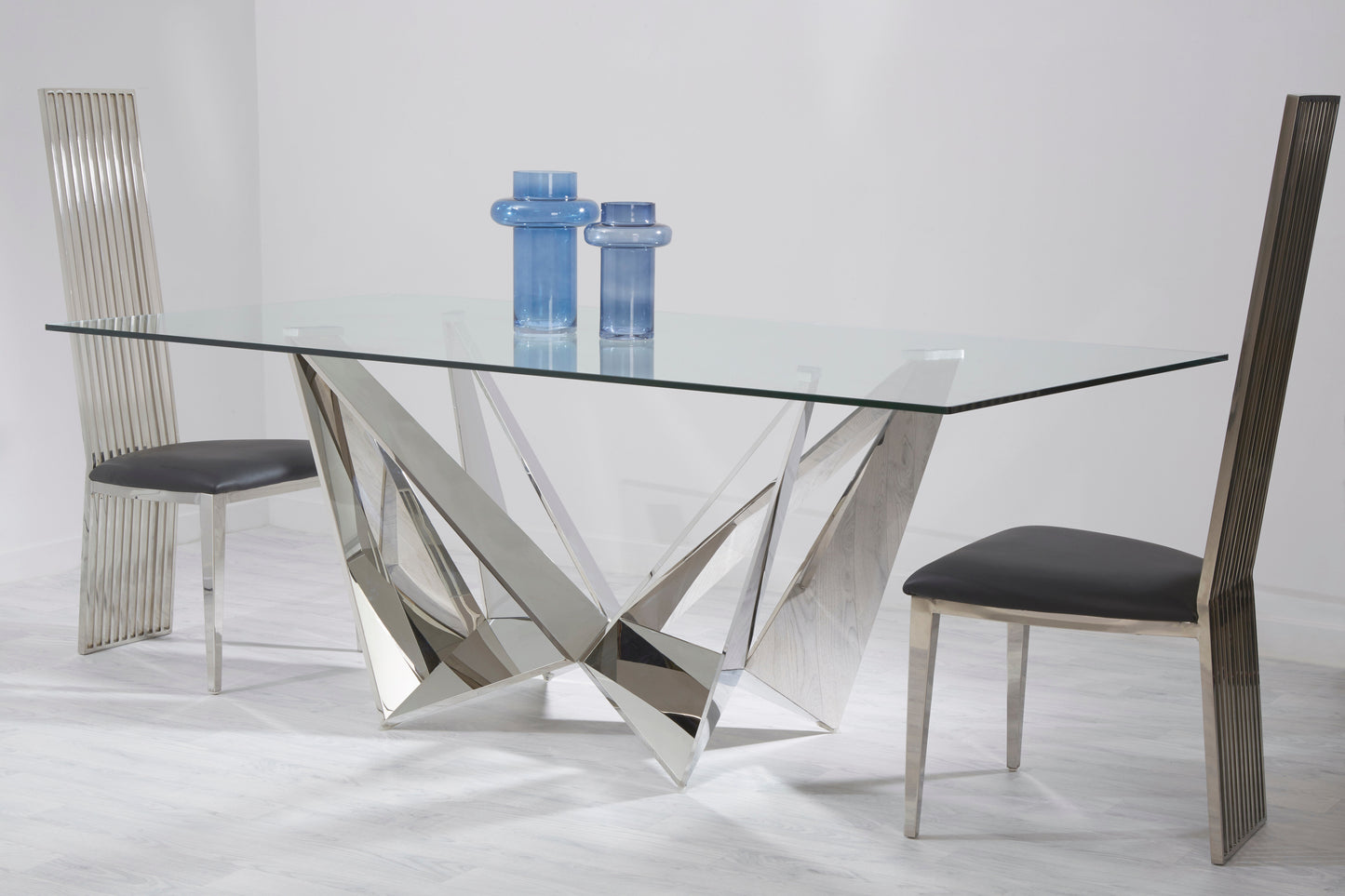 Carlox Dining Table