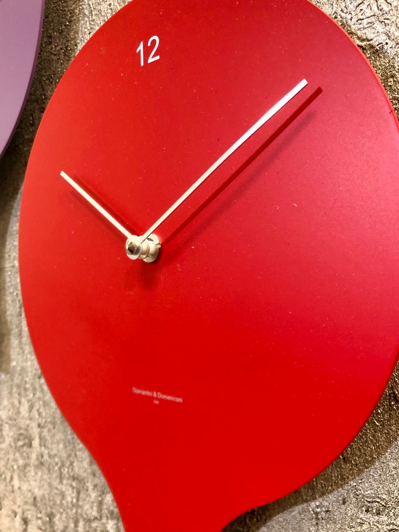 En Suspend Clock Red