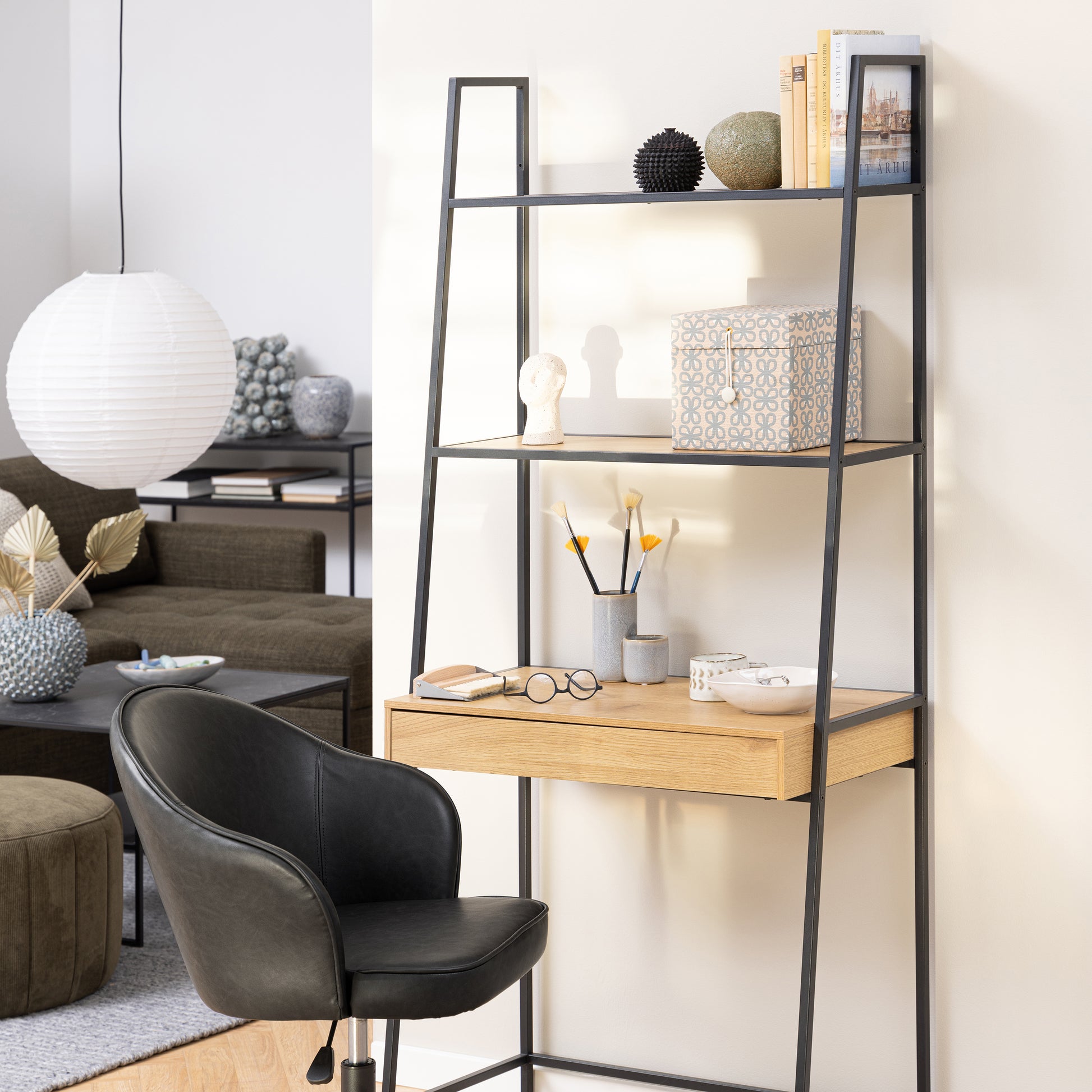 Seaford Bookcase with 1 Drawer in Black and Oak