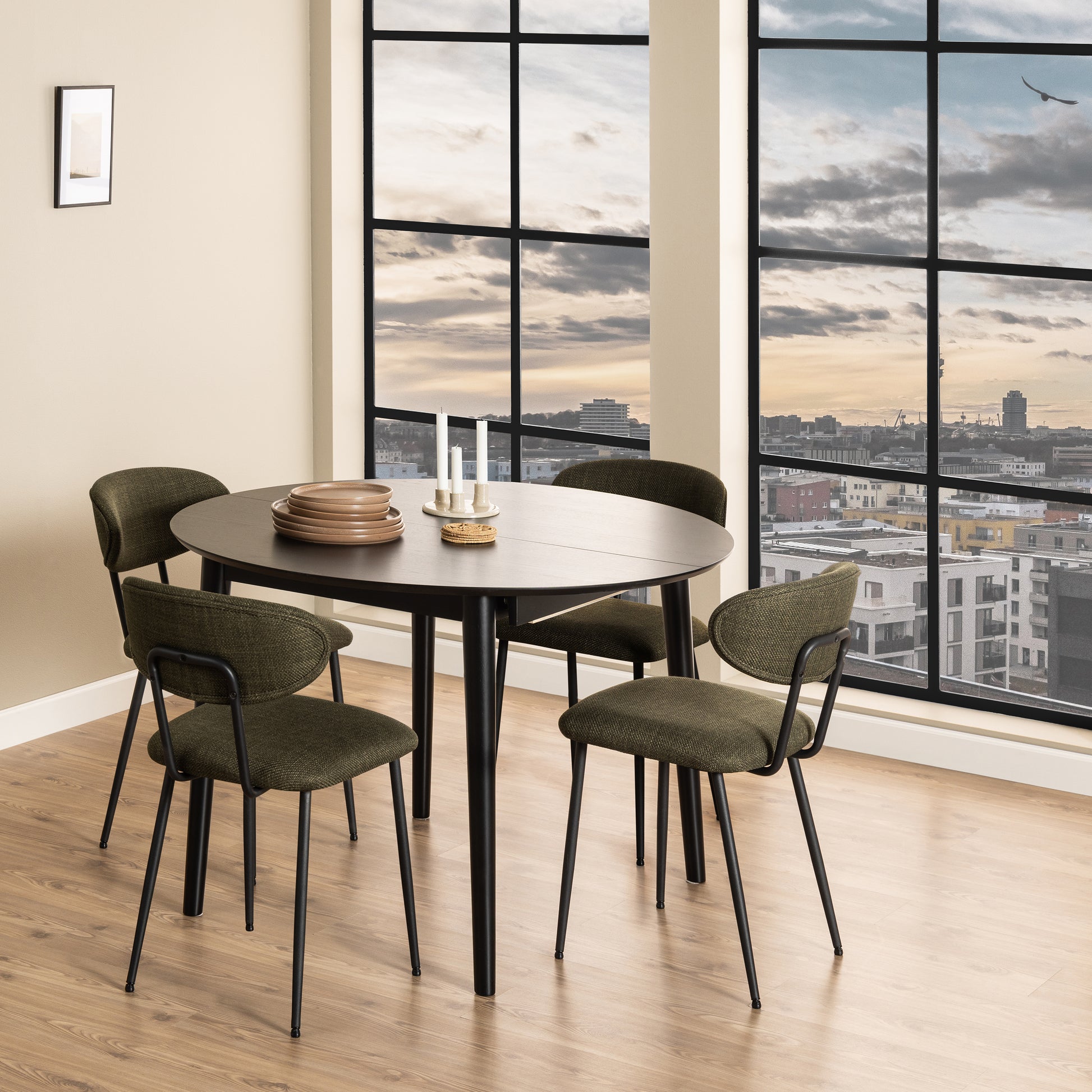 Montreux Round Dining Table in Black