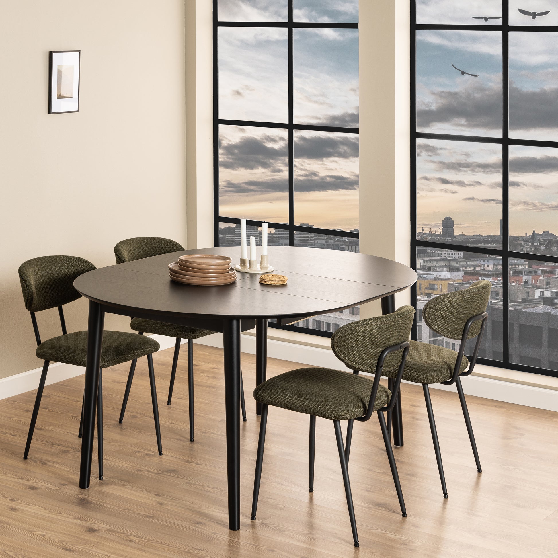 Montreux Round Dining Table in Black