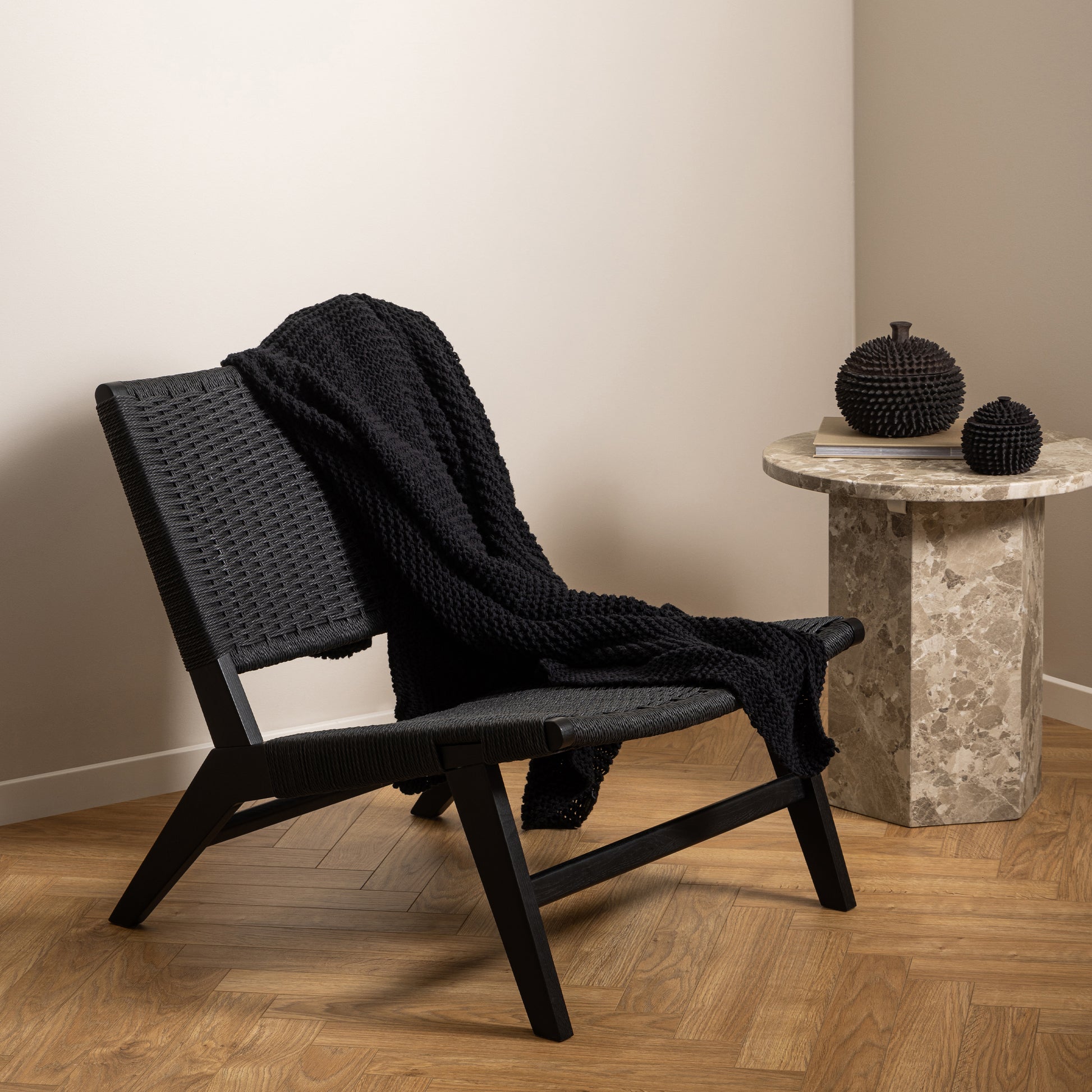 Carson Lounge Chair in Black