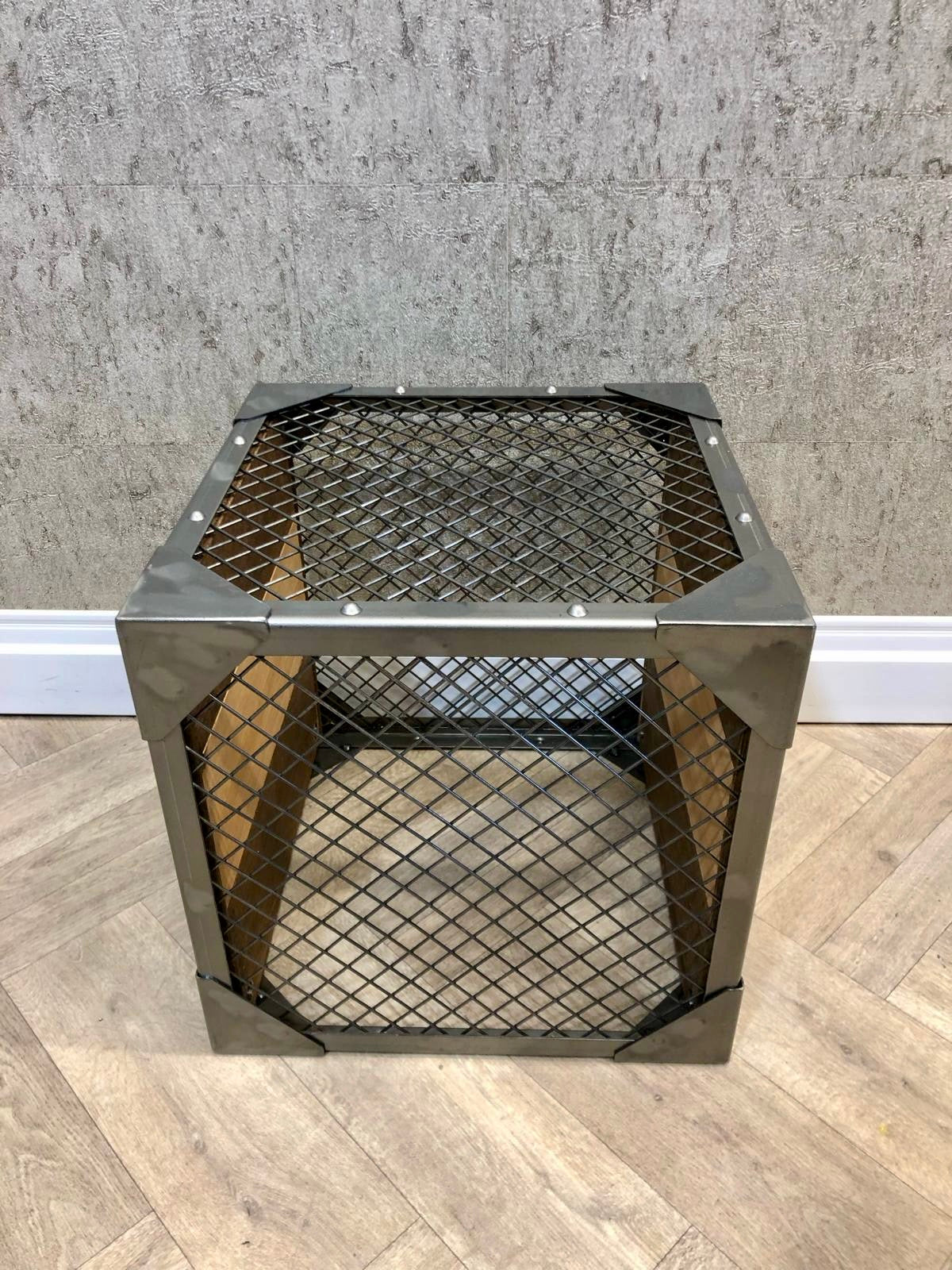 CONTEMPORARY STYLE SIDE TABLES IN WOOD AND IRON FINISH