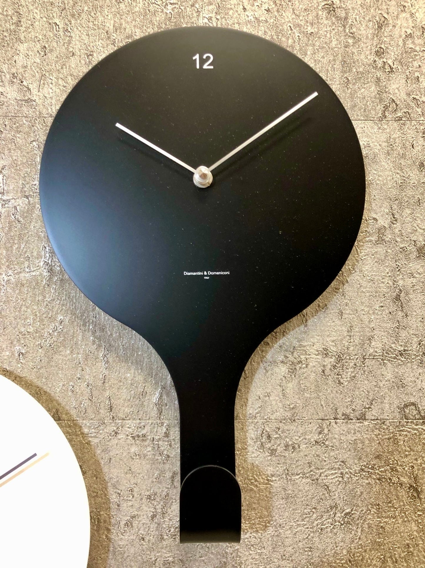 En Suspend Clock Black