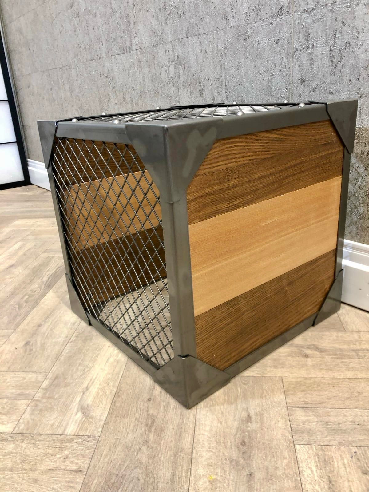 CONTEMPORARY STYLE SIDE TABLES IN WOOD AND IRON FINISH