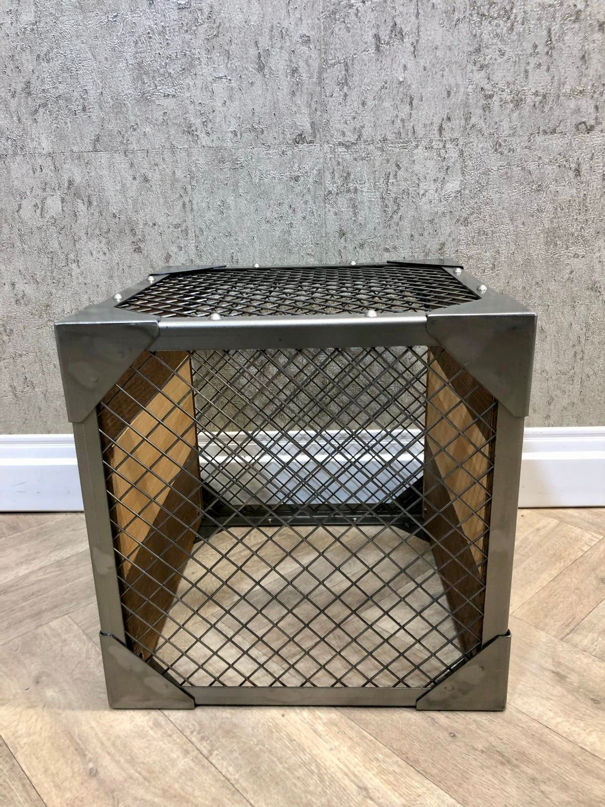 CONTEMPORARY STYLE SIDE TABLES IN WOOD AND IRON FINISH