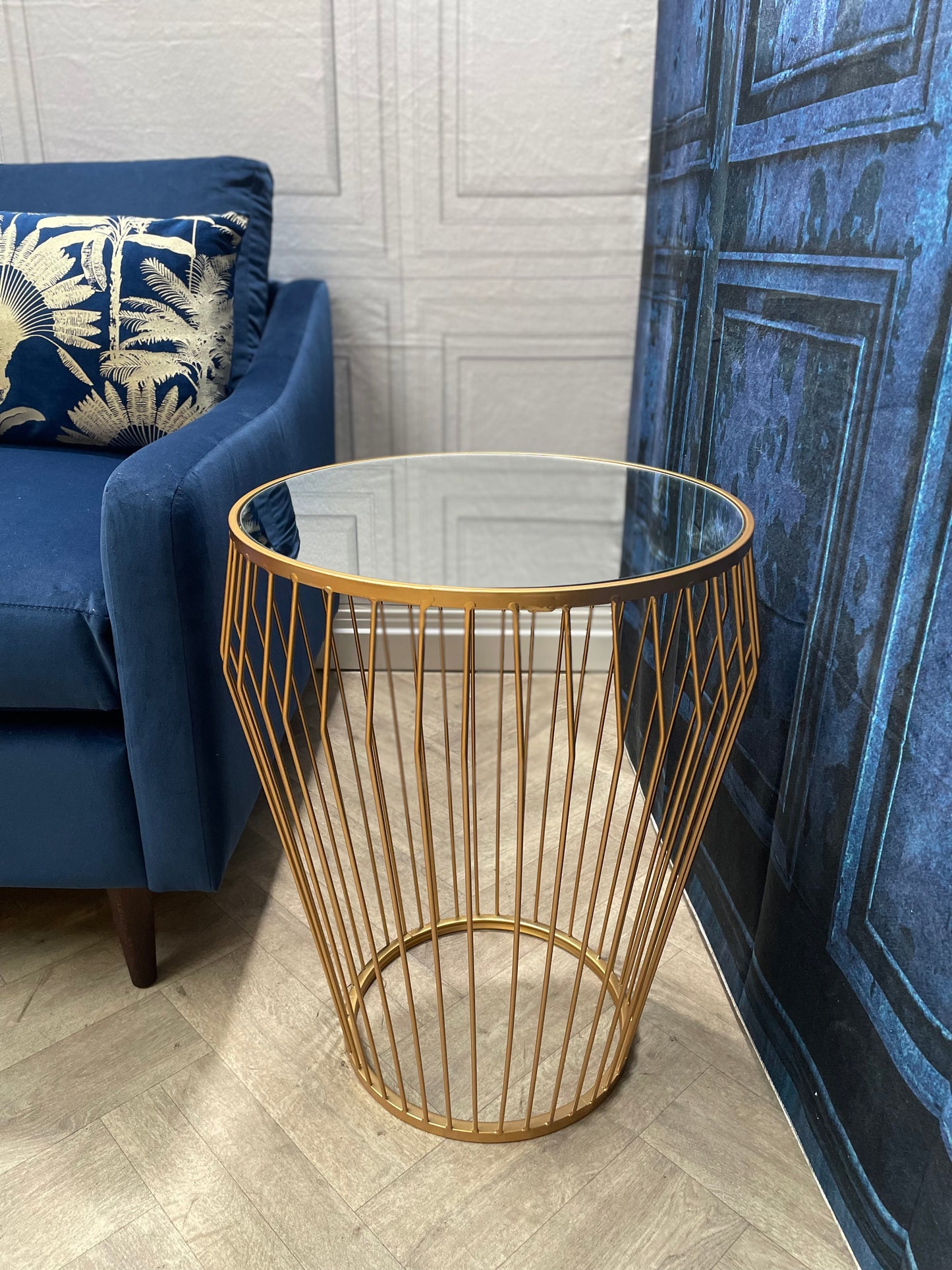 AVANTIS ROUND SIDE TABLE by Perfected