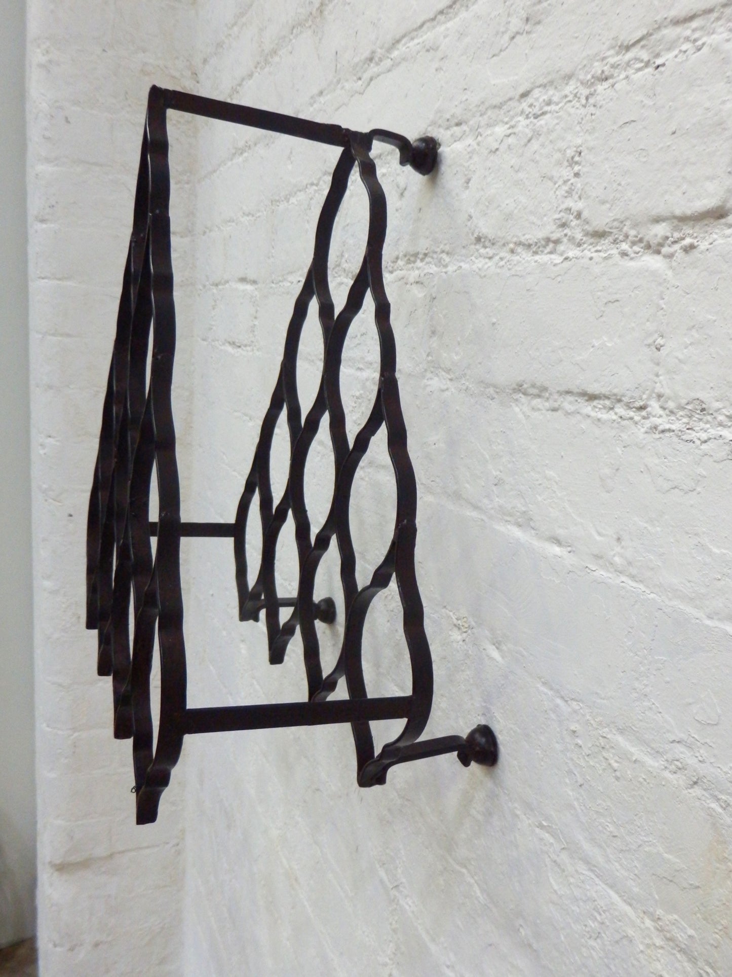 Antiqued 10 Bottle Wine Rack