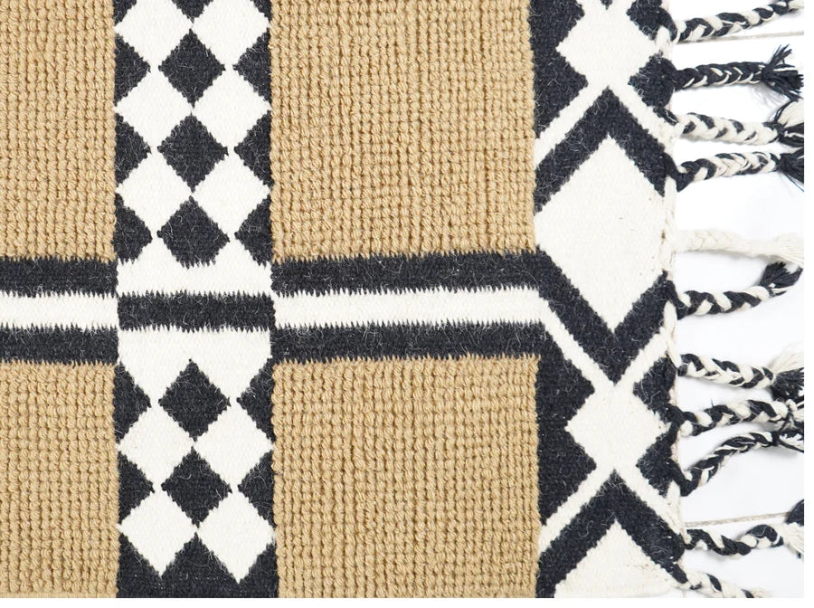 Veera Handwoven Woollen Pile Rug, 290x200cm