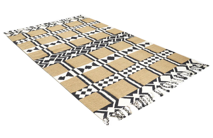 Veera Handwoven Woollen Pile Rug, 290x200cm